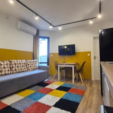 Cozy Corner In - Free Parking Lejlighed Varna