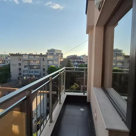 Cozy Corner In - Free Parking Lejlighed Varna