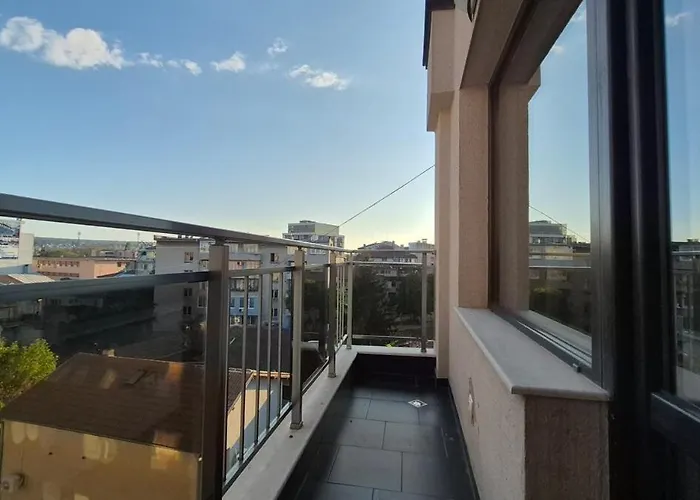 Cozy Corner In - Free Parking Апартаменты